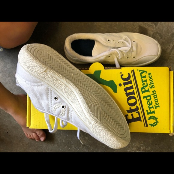 Tennis shoes - Picture 1 of 1